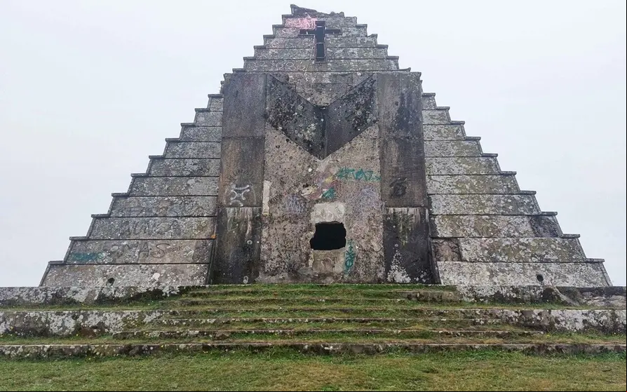piramide italiana Foto 1 ARMH