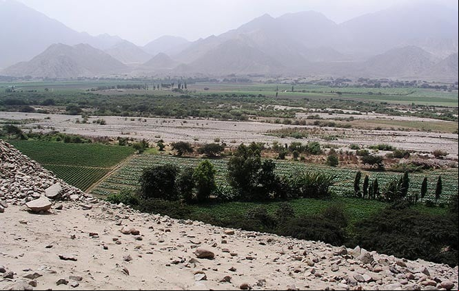 Una vista del valle de Supe, sede de la civilización caral